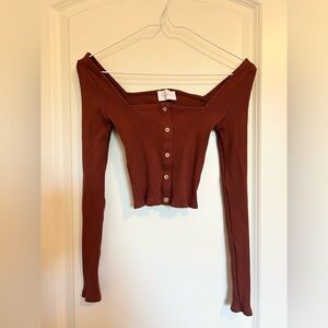 Boutique ribbed square neck long sleeve button top